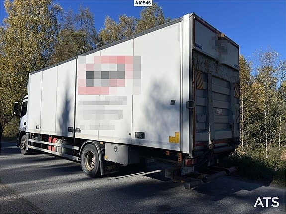 Mercedes-Benz Antos Skåpbil med bakgavellyft (220,000:- ex m 5 of 24