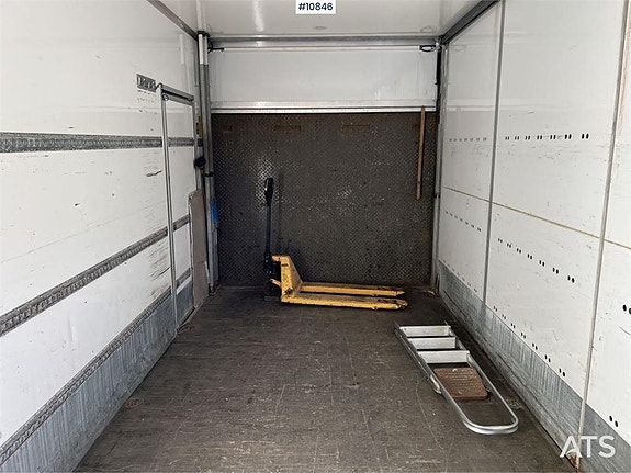Mercedes-Benz Antos Skåpbil med bakgavellyft (220,000:- ex m 16 of 24