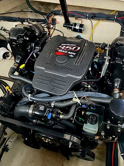 Chaparral 250 Signature 9 of 10