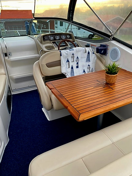 Chaparral 250 Signature 7 of 10