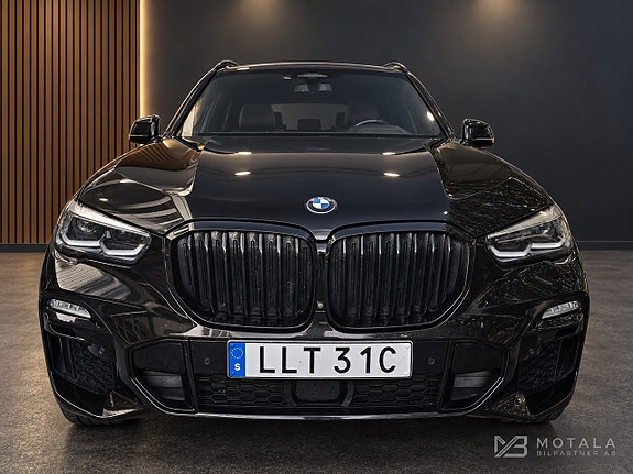 BMW X5 8 of 13