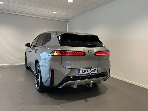 BMW iX3 16 of 18
