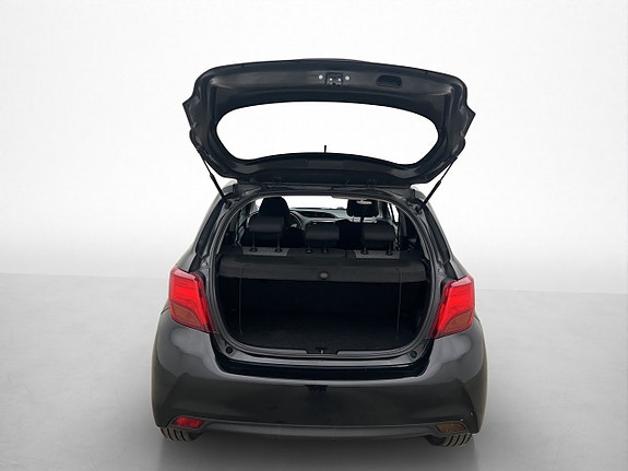 Toyota Yaris 10 of 26