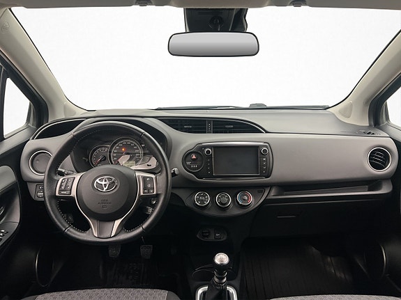 Toyota Yaris 12 of 26