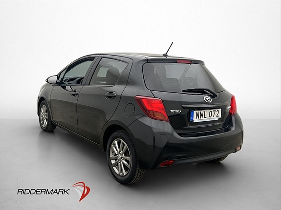 Toyota Yaris 5 of 26