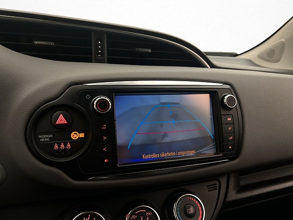 Toyota Yaris 20 of 26