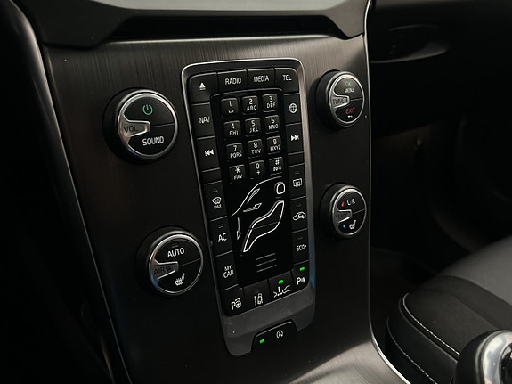 Volvo V40 23 of 26