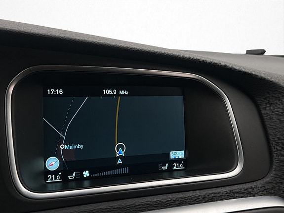 Volvo V40 20 of 26