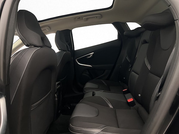 Volvo V40 10 of 26