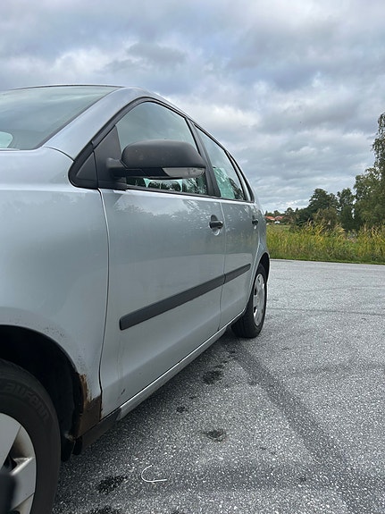 Volkswagen Polo 14 of 15