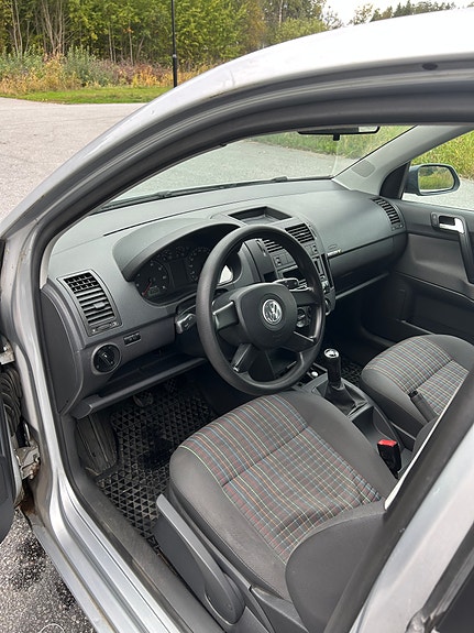 Volkswagen Polo 3 of 15