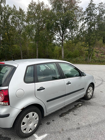 Volkswagen Polo 8 of 15