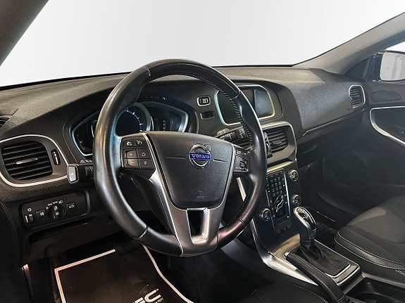 Volvo V40 7 of 11