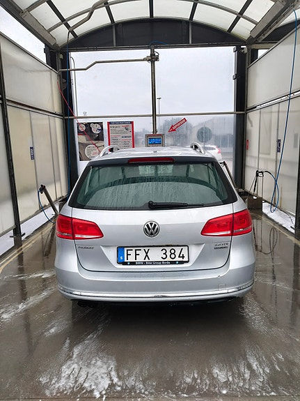 Volkswagen Passat 7 of 13