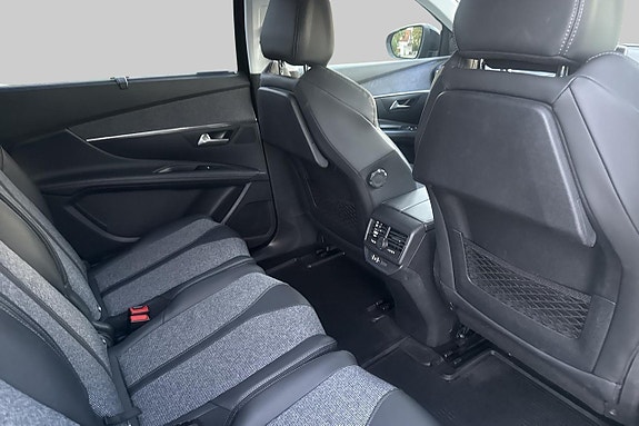 Peugeot 5008 12 of 30