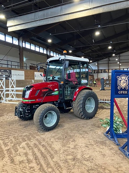 Knegt 404G2E eltraktor – välutrustad DEMO 5 of 8