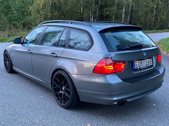 BMW 320d 4 of 7