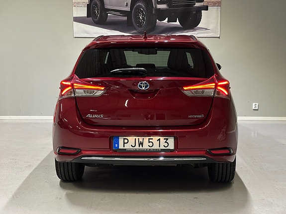 Toyota Auris 15 of 17