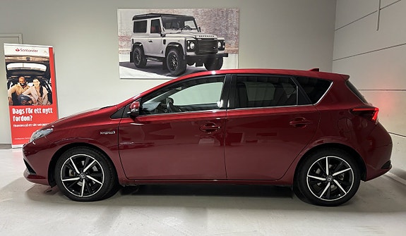 Toyota Auris 4 of 17