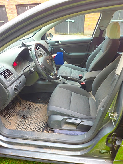 Volkswagen Golf V 5 of 11