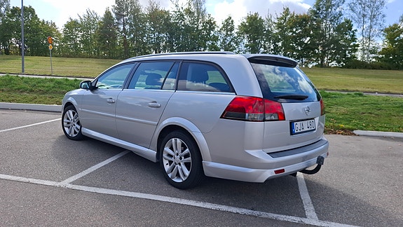 Opel Vectra 2 of 4