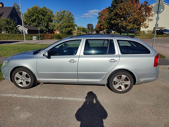 Skoda Octavia 3 of 5