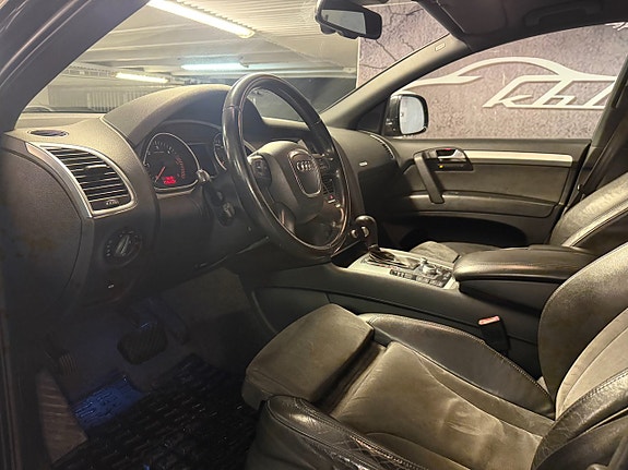 Audi Q7 7 of 21