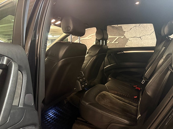 Audi Q7 8 of 21
