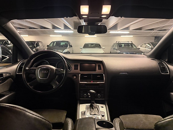 Audi Q7 11 of 21