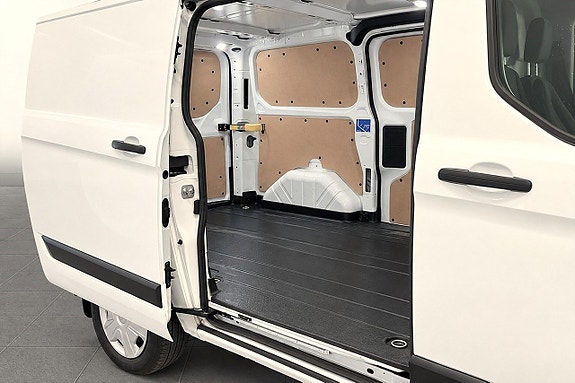 Ford Transit Custom 6 of 12