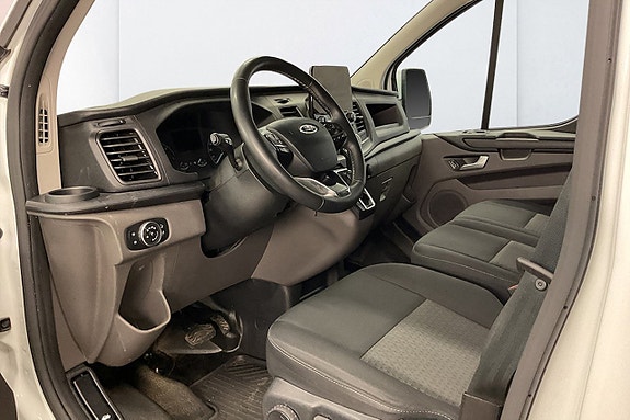 Ford Transit Custom 9 of 12