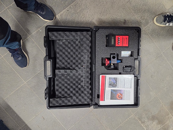 Product image 2 of 9