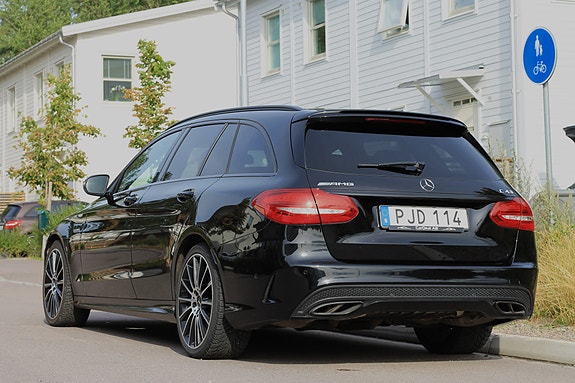 Mercedes-Benz C43 5 of 11