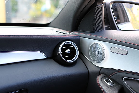 Mercedes-Benz C43 8 of 11