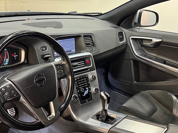 Volvo S60 8 of 11