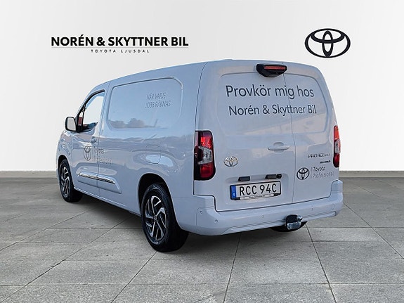 Toyota Proace City 2 of 10