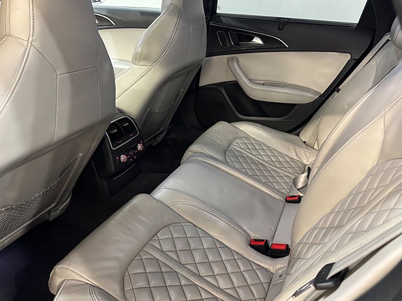 Audi S6 6 of 17