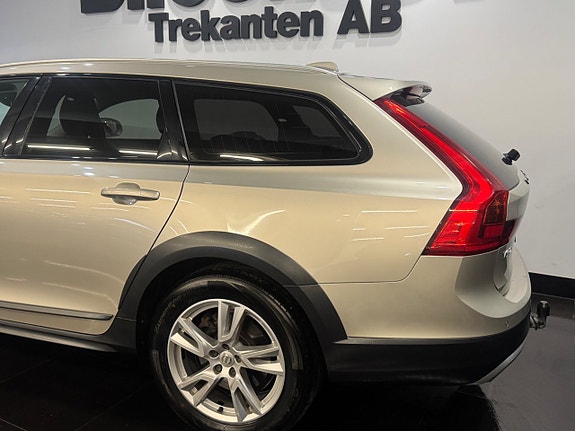 Volvo V90 Cross Country 5 of 12