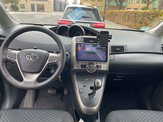 Toyota Verso 10 of 12