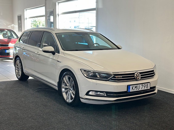 Volkswagen Passat 7 of 24