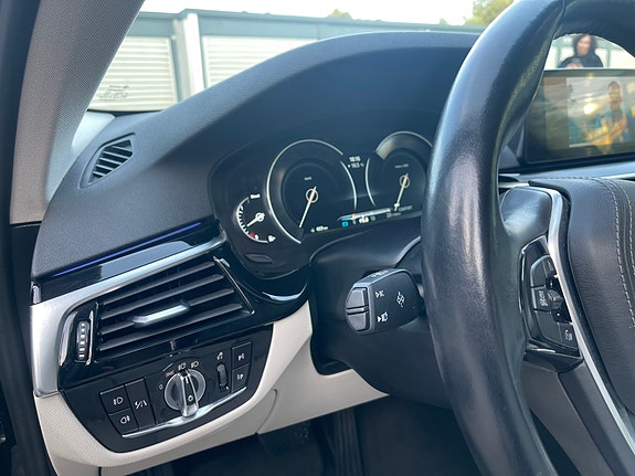 BMW 520d 12 of 19