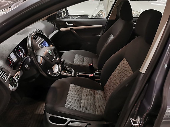 Skoda Octavia 8 of 18