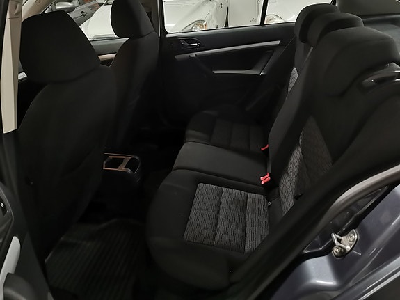 Skoda Octavia 12 of 18