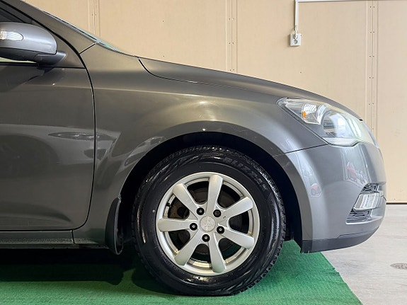 Kia Ceed 3 of 10