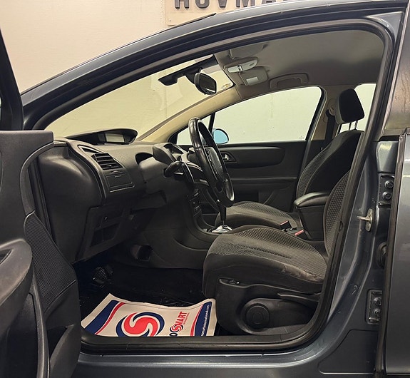 Citroen C4 13 of 15