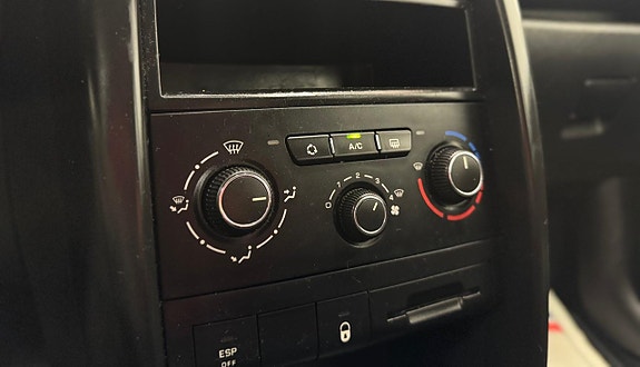 Peugeot 207 SW 7 of 16
