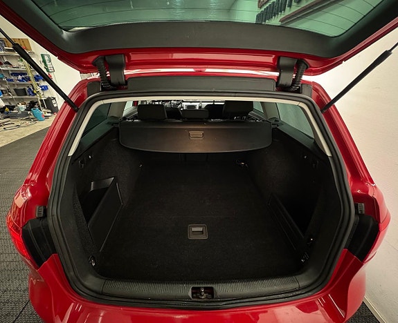 Volkswagen Passat 21 of 22