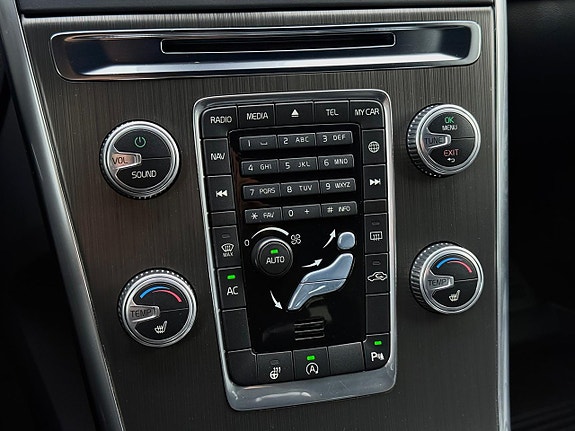 Volvo XC60 19 of 23