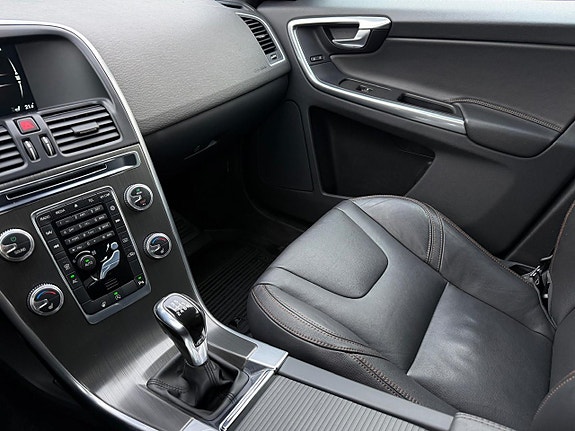 Volvo XC60 20 of 23