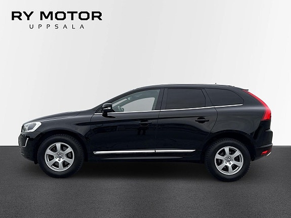 Volvo XC60 2 of 23